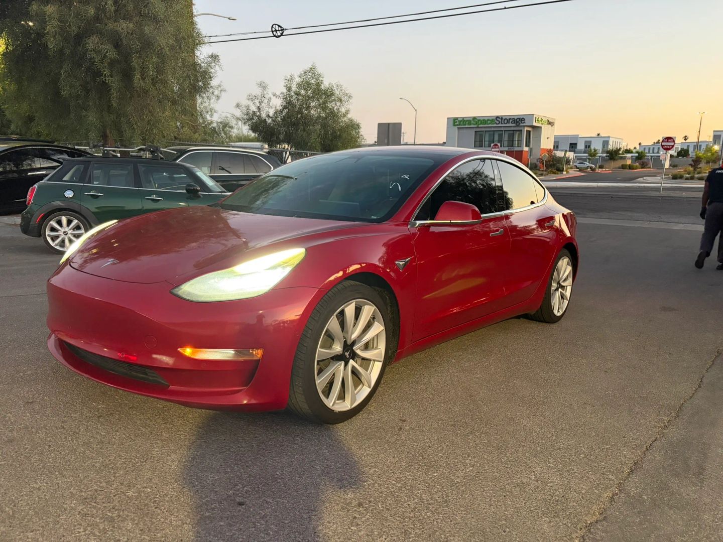 tesla model 3 2018 5YJ3E1EA0JF049059 image tesla model 3 2018 5YJ3E1EA0JF049059 image